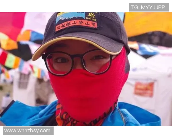 南京攀岩队的防反策略解析与攀岩热点的深度探讨